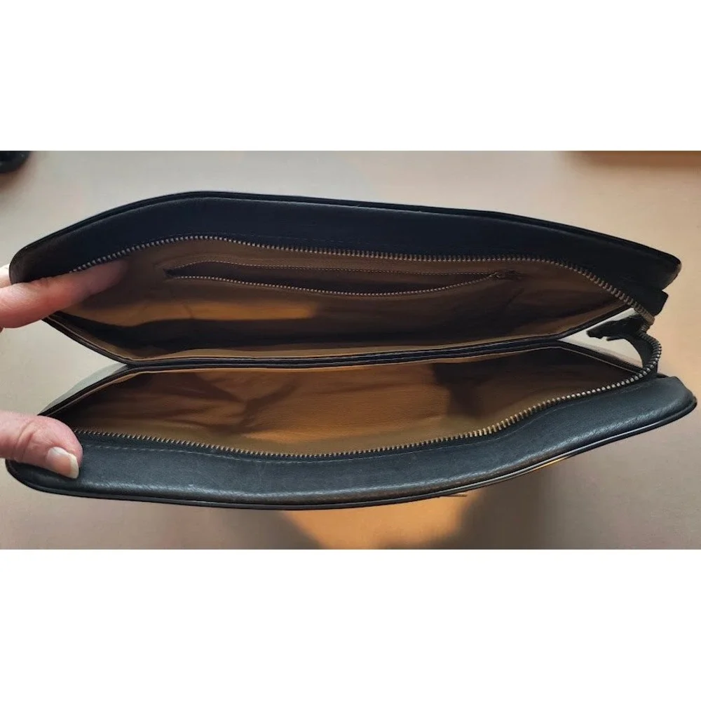 Bell Vintage Black Patent Leather Bag with Adjustable Gold Handle‎